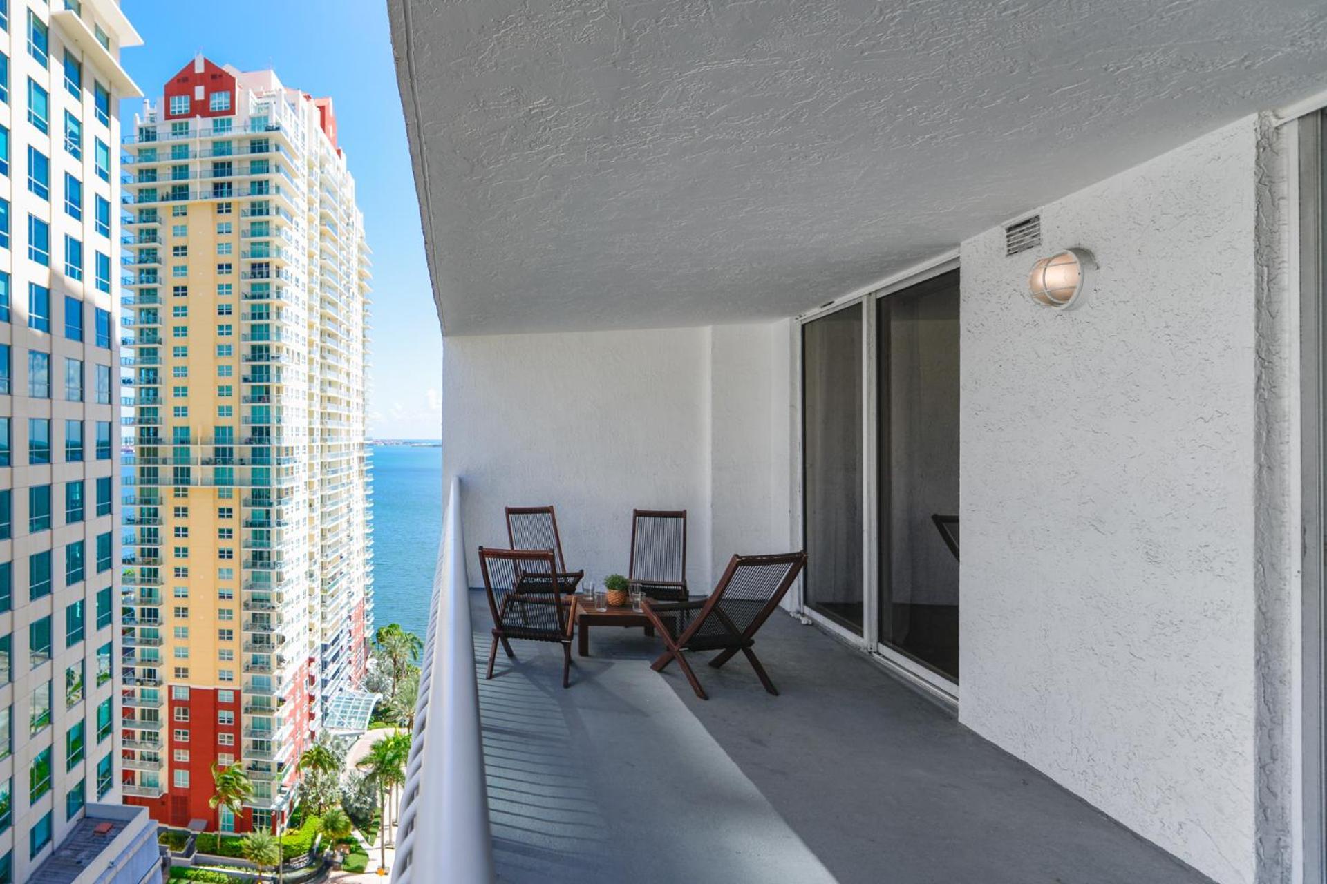 Wonderful Condo In The Heart Of Brickell With Pool Miami Esterno foto